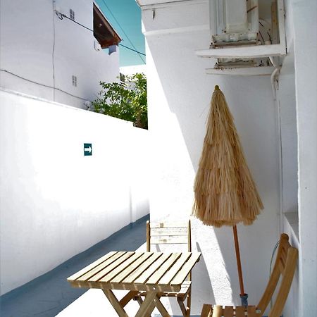 Jacaranda Apartments & Studios Es Canar  Ngoại thất bức ảnh