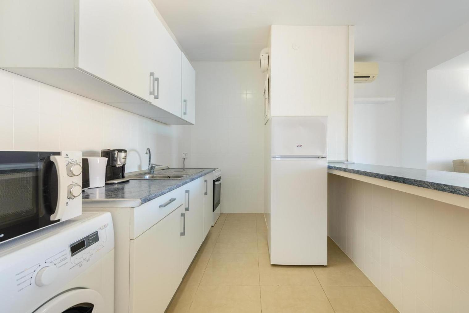 Jacaranda Apartments & Studios Es Canar  Phòng bức ảnh