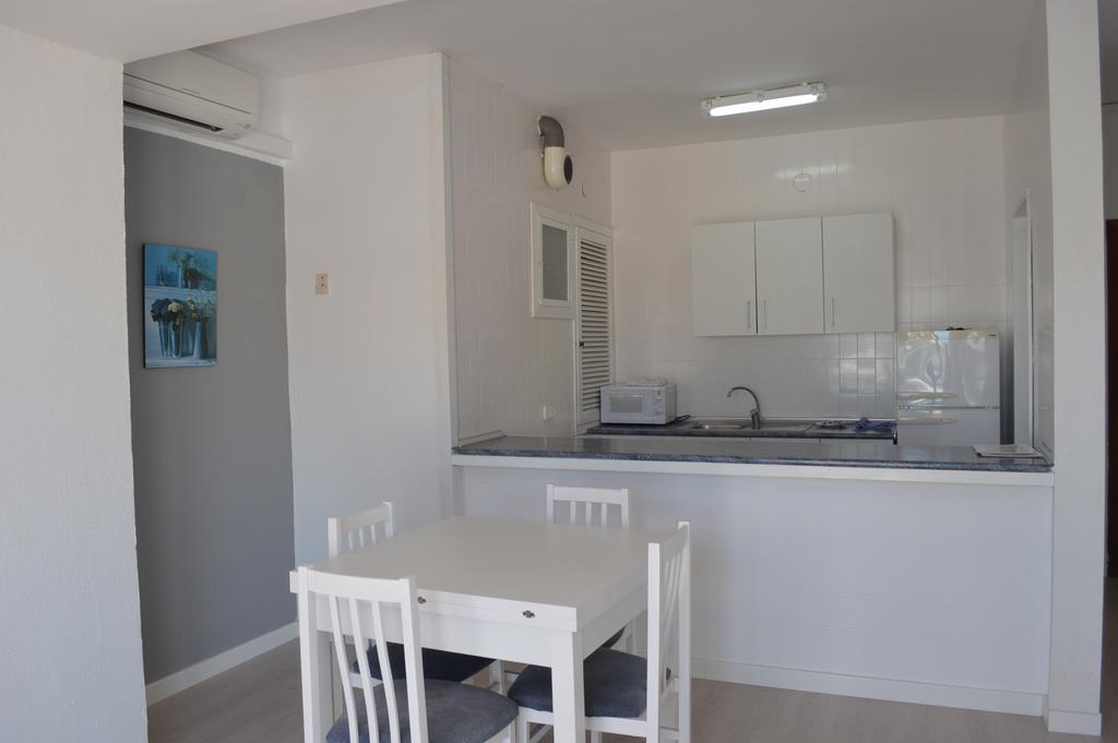 Jacaranda Apartments & Studios Es Canar  Ngoại thất bức ảnh